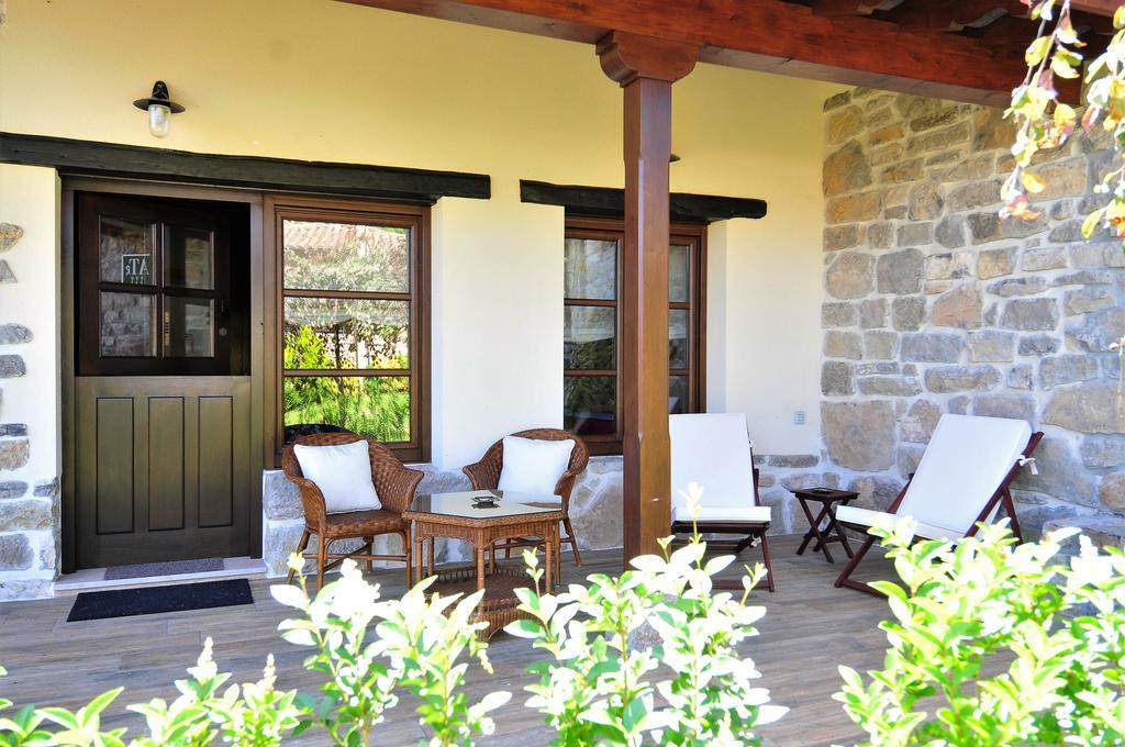 Apartamentos El Llugaron Miravalles Exterior photo